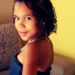 Moro no RIO DE JANEIRO , tenho 10 anos , e sou modelo infantil :)