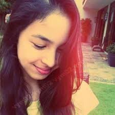 The 3 C's of my life:
CHOICES, CHANCES, CHANGES.
You must make a choice to take a chance of your life will never change. This is real Julia, follow me.✨