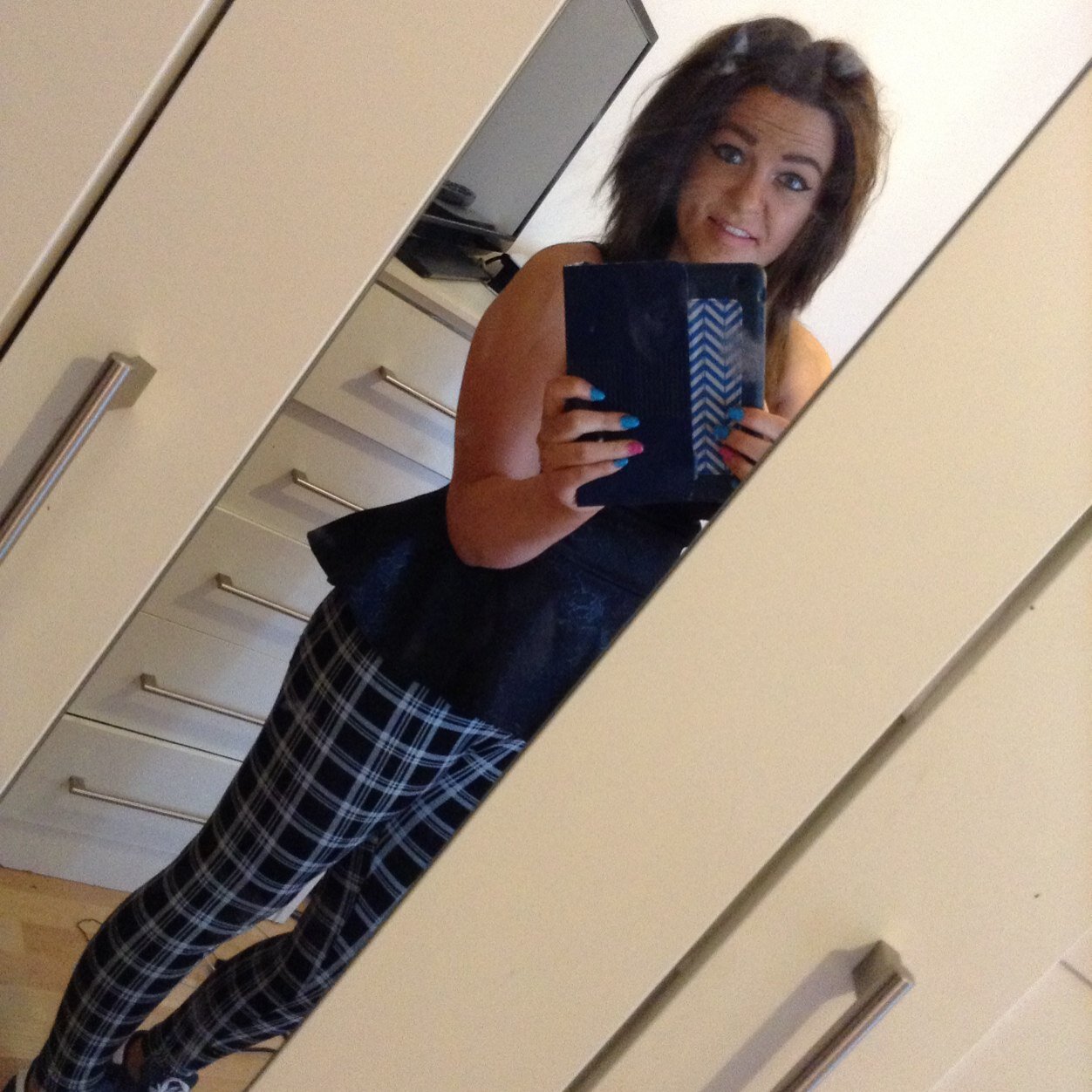 meganc_12's profile picture. Snapchat; meganzxox 
Instagram; meganzxox