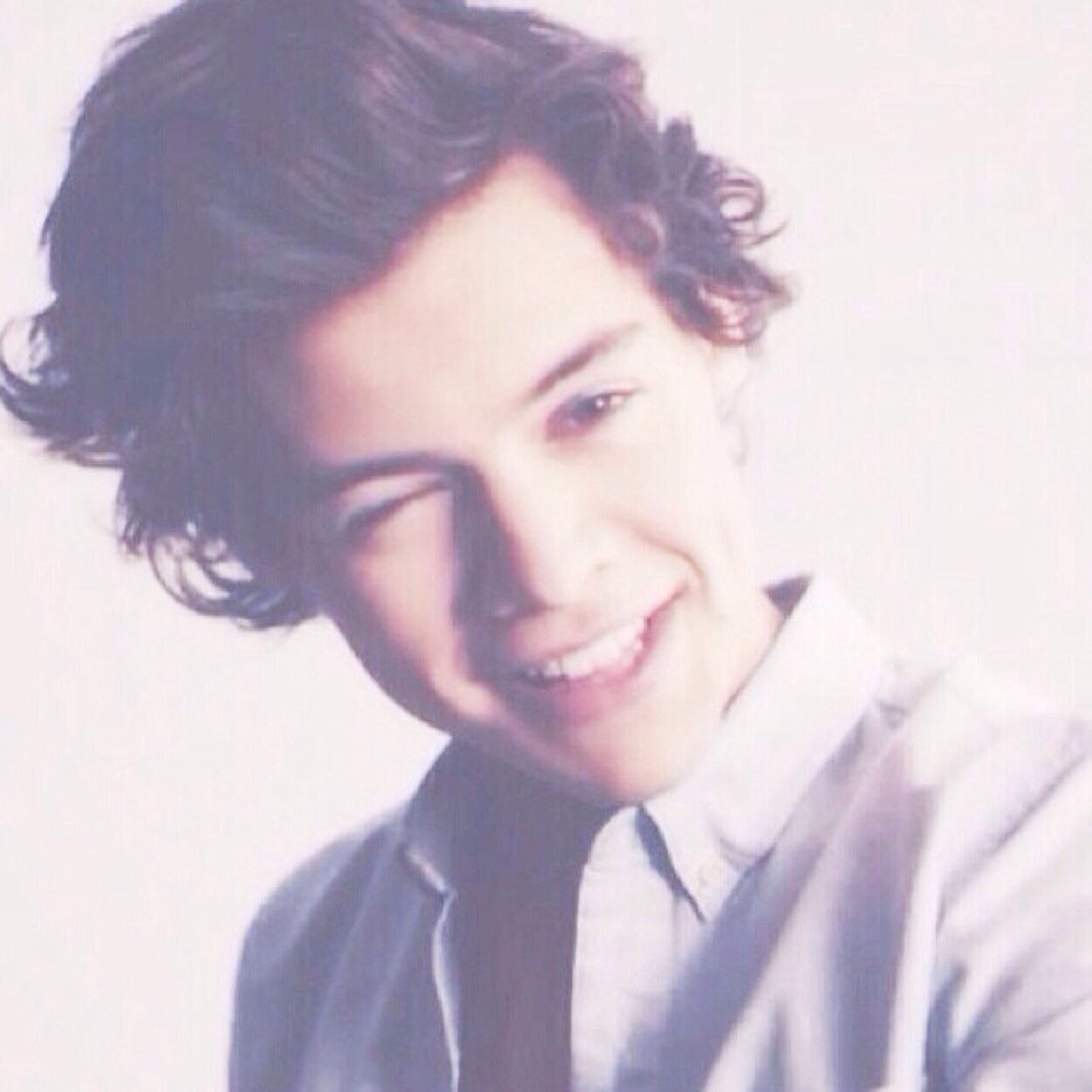 WAS @harrysworld_1D got hacked, follow me & I follow back ♡ 0/5 ♡