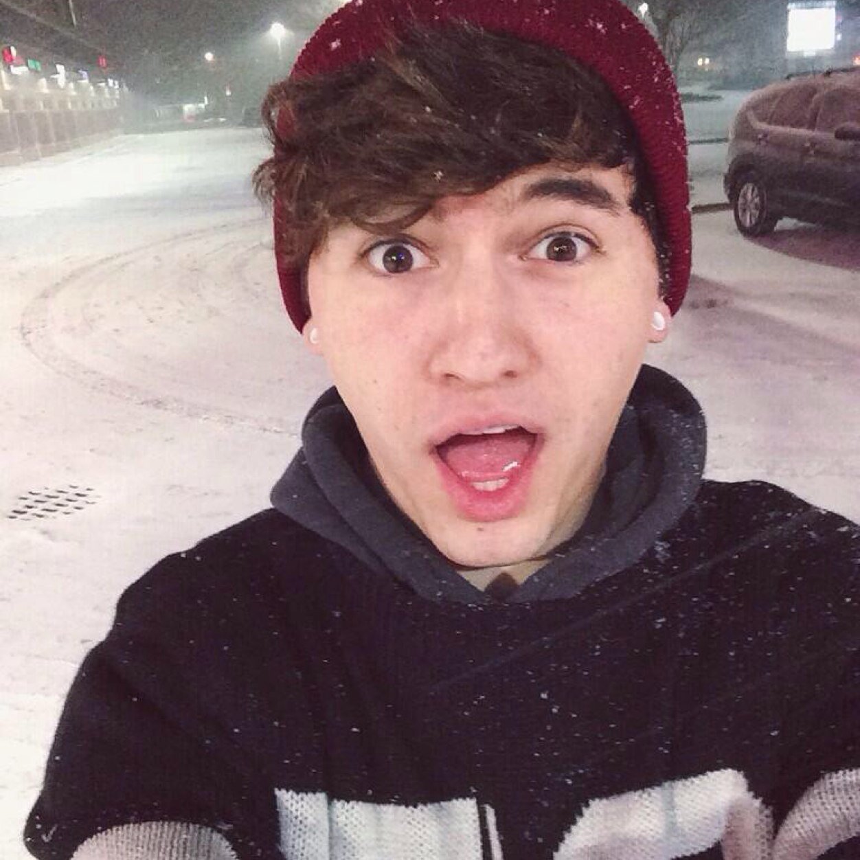 Free follow from @HemmoCraic! Follow me there and I will follow back