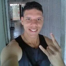 dougzferreira's profile picture. Um Otaku apaixonado por mangás e animes de romance, fanático por tecnologia como o Geek, curioso como o Nerd e viciado em Chá quente ^^)