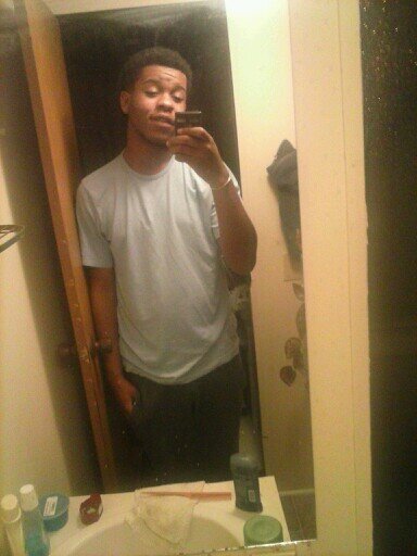 Follow My Favoritee ; @PrettyHair_Bri !
Follow My Best Friend ; @Abbykhalifa