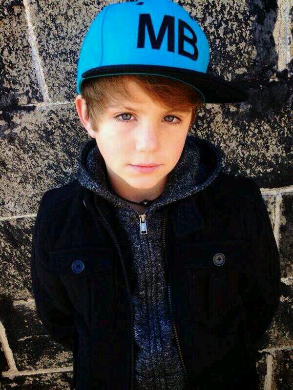 @mattybraps is  my inspiration/Idol/Role Model.(BGirl 4ever)My name is Kat. My 2014 goal is 2 get a follow from Matty & get noticed.