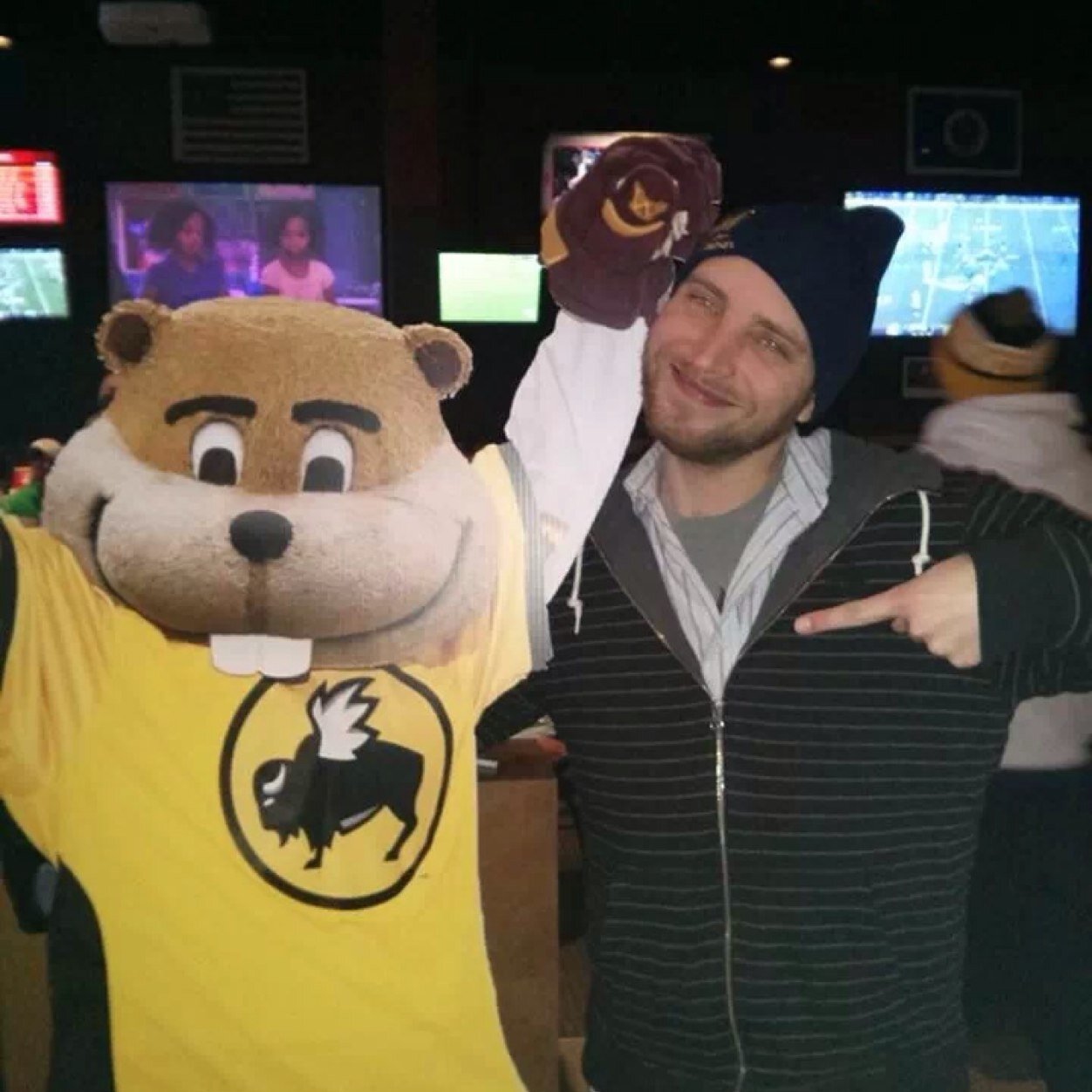 Big Twins, Wild, Timberwolves, Vikings, NASCAR, Gopher hockey, Gopher bball, and Gopher football fan. Only really use for twitter for sports shit.