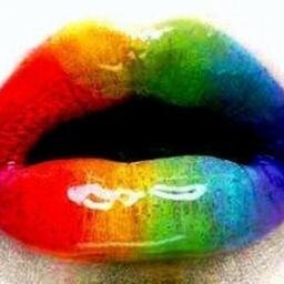 debajodelmantel's profile picture. Keep calm and lesbi honest.