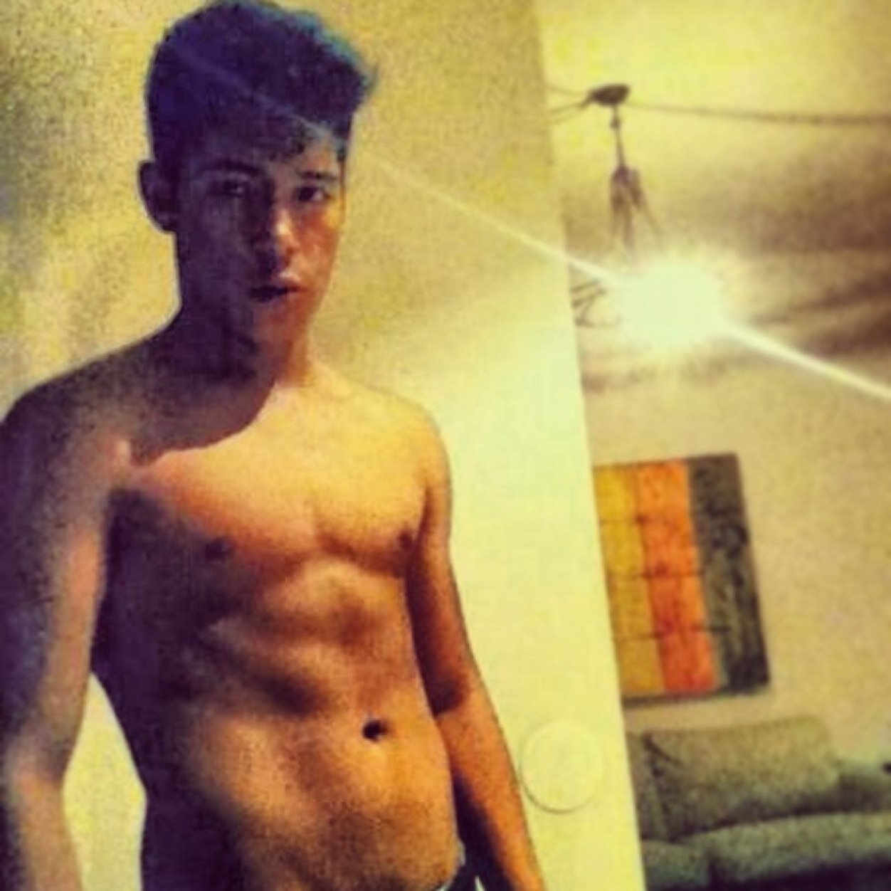 andychong_'s profile picture. 