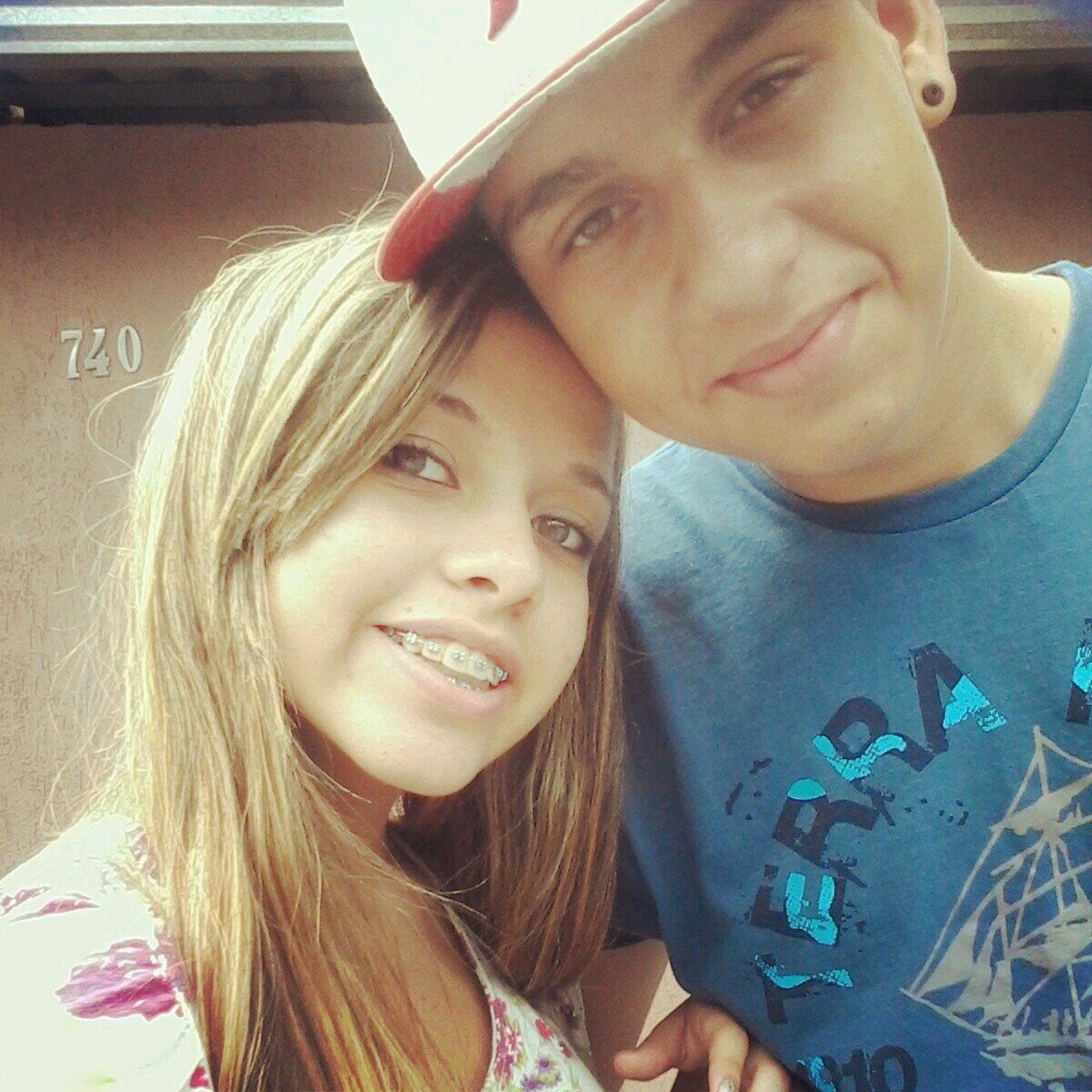 Toda menina tem seu lado PRINCESA de ser *-*                    Veem qui eu não mordo :3 http://t.co/SWe3wpeb1f                             3