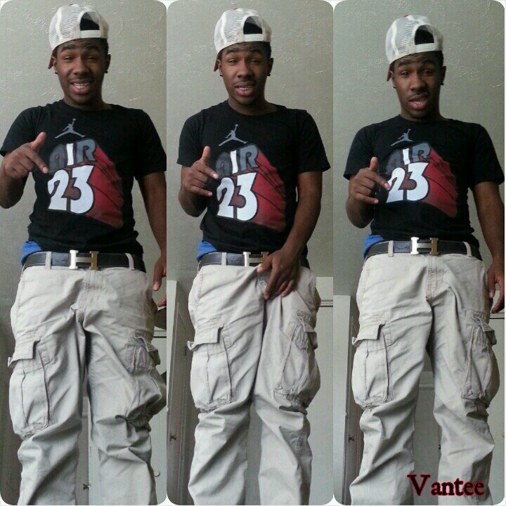 Money Ain't No Issue !!! Nahhhhhh 
Uptownnnn Savage !! :)
Single