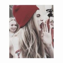 ♡♡ NO ME SIGAN EN ESTA CUENTA, SÍGANME EN @Hey_sophii PIDAN FOLLOW BACK Y TENDRAS 2 SEGUIDORES♡♡