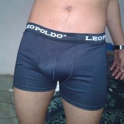 me gustan conocer chavos q sean buena onda 

sexo, diversión, amistad lo que surja