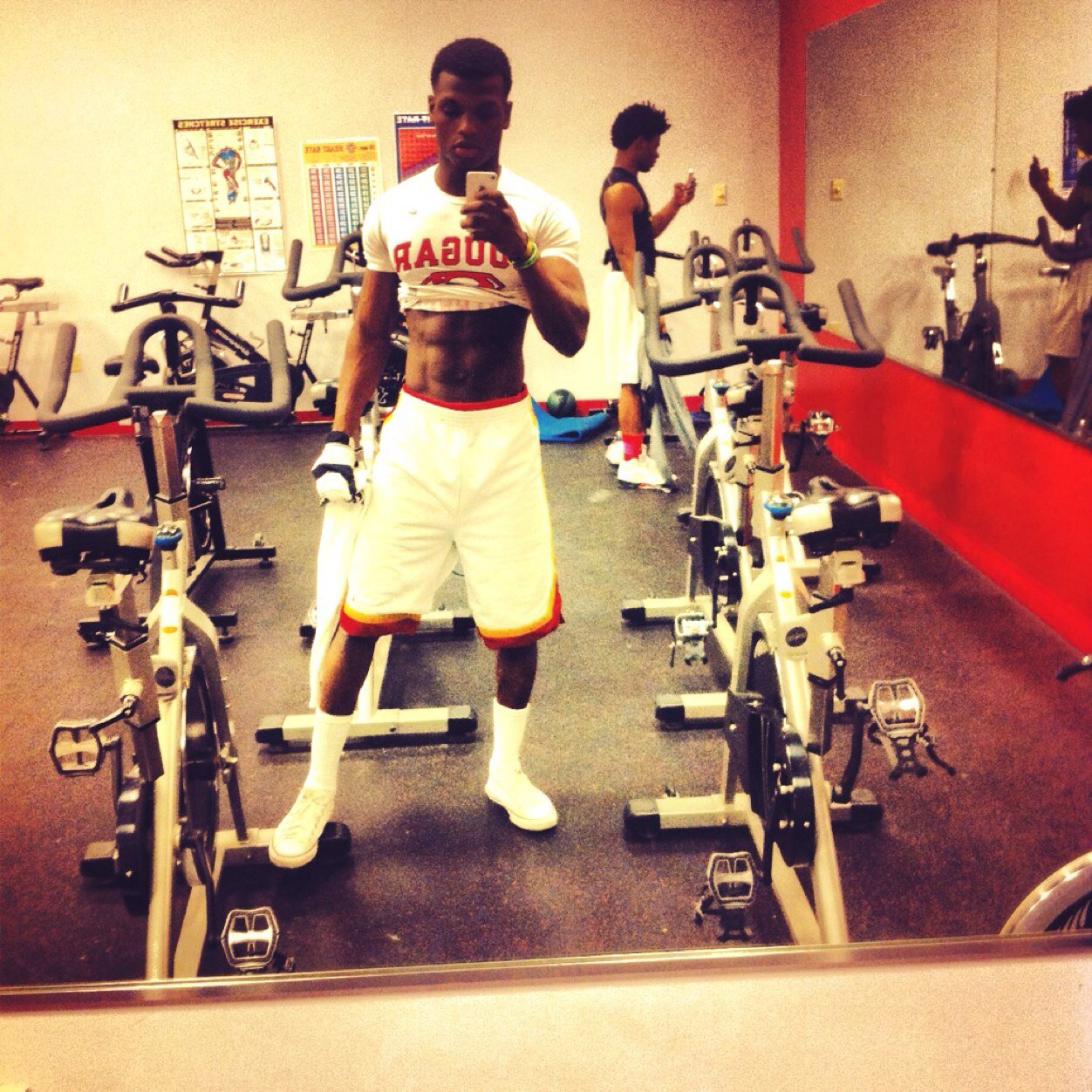 FontayPowell7's profile picture. I guess you can say i have the same dream as everybody else but i live mines different i play for a purpose #Family & Put God First ! #TrackLife !