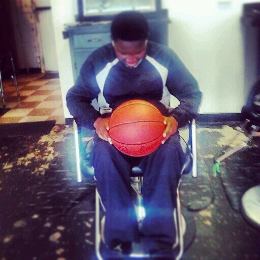 IN THE GYM/ON THE COURT 24/7   #BallIsLife #ShiftTeam Follow Me Ill Follow Back #RIP BIG BRUH GQ!!!!!