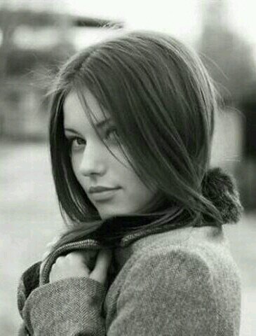 I kick ass.•Smiles•I am nice though.||•Vampire•||#CrazyBadass||#RP