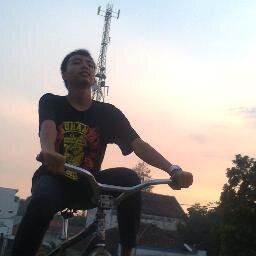 baik,setia,pede,murah seyum,tdk sombong dan lain2