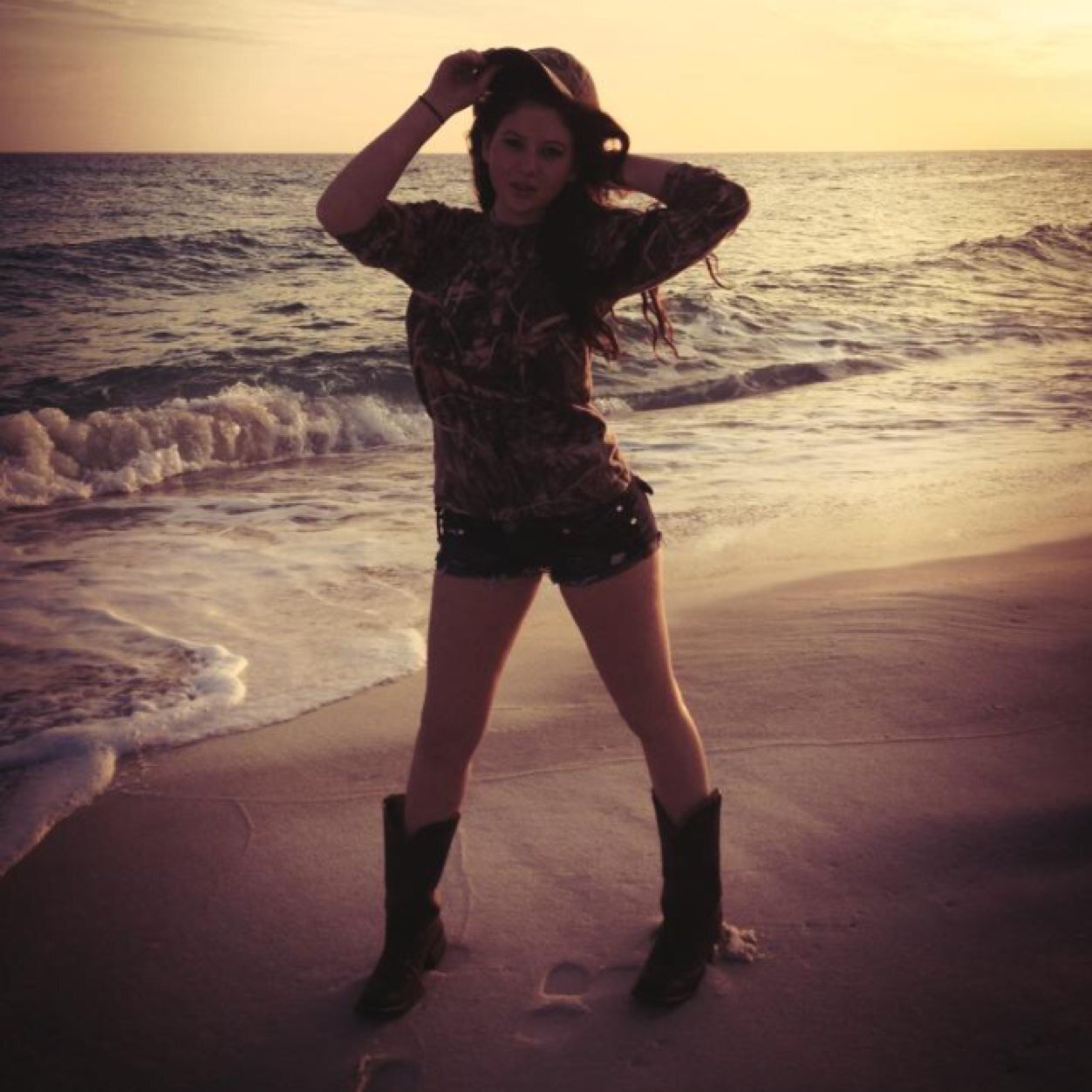 xoxoCamo_Angel's profile picture. twenty, married ,love my difficult life and every struggle i experience