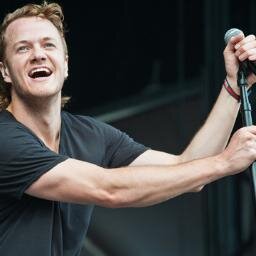 readerdragons's profile picture. Soy un Firebreather junto con Harry y Katniss. Entreno con Percy. Me siento infinito con Thomas en Osadía. Tengo aventuras en Narnia.