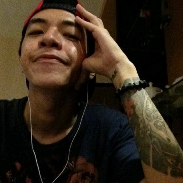 Lying down and procrastinating my life away. #FvckSwag :))