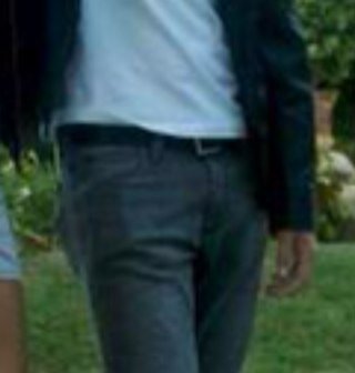 Hey I'm the sexy crotch of the amazing Riker Lynch! Can't wait to see everyone on tour! All #R5Family get a follow back :) #StaySexy