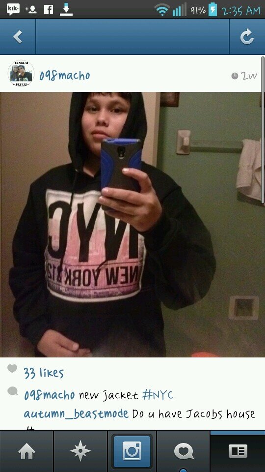 skateboarder boy like too laugh hit me up on the Xbox @machogobeast098 and I will discombaluate you in black ops PS love yall