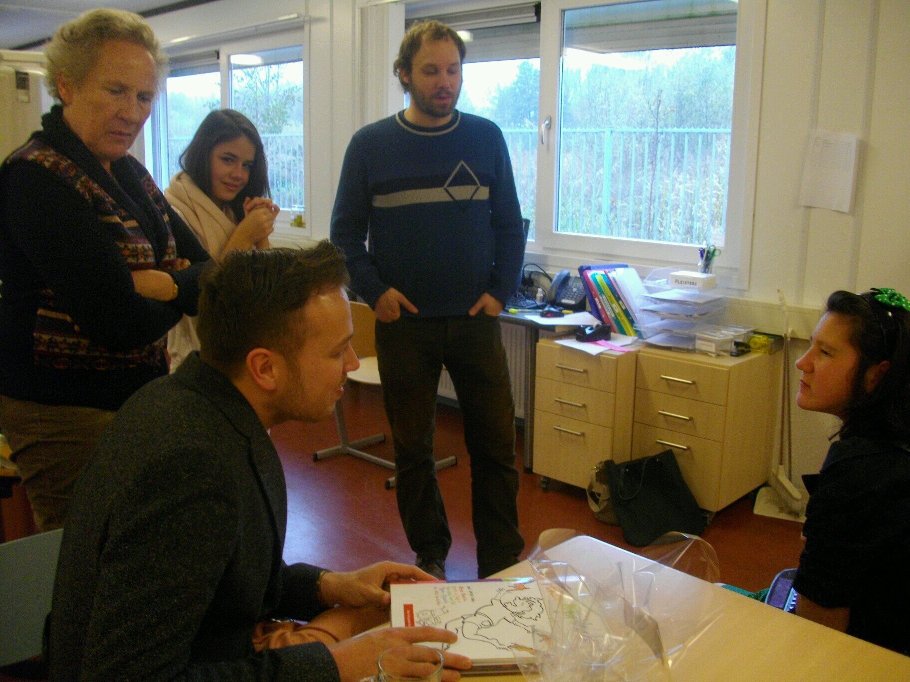 rebeccadonkersl's profile picture. Ik ben 20.ik ben half chinees/thais  , en ik ben een jonge vrouw  met wat beperkingen