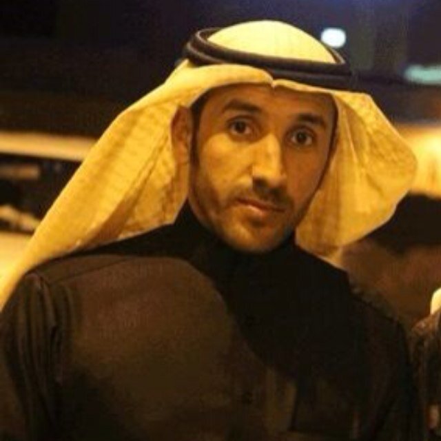 ابوي له في صفحة الطيب ميلاد  
                        بين الرجال اللي عريقآ نسبها
وأن كان لاهل الطيب سيد واسياد 
                          ابوي سيدها وسيد عربها