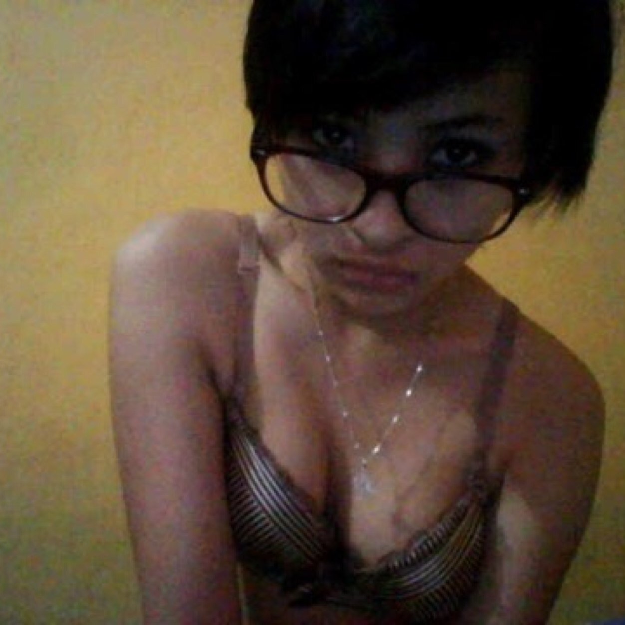 AngelinaSilvy12's profile picture. 