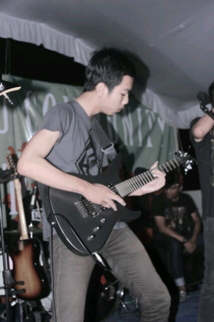 Dimsets's profile picture. / Brand ambassador DB guitar custom / fk.Hukum UNLAM