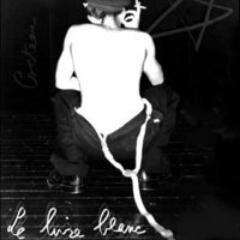 Le Théâtre Nout existe depuis 1996. La compagnie est dirigée par le metteur en scène Hazem El Awadly, ancien comédien de la troupe de l’Epée de Bois.
