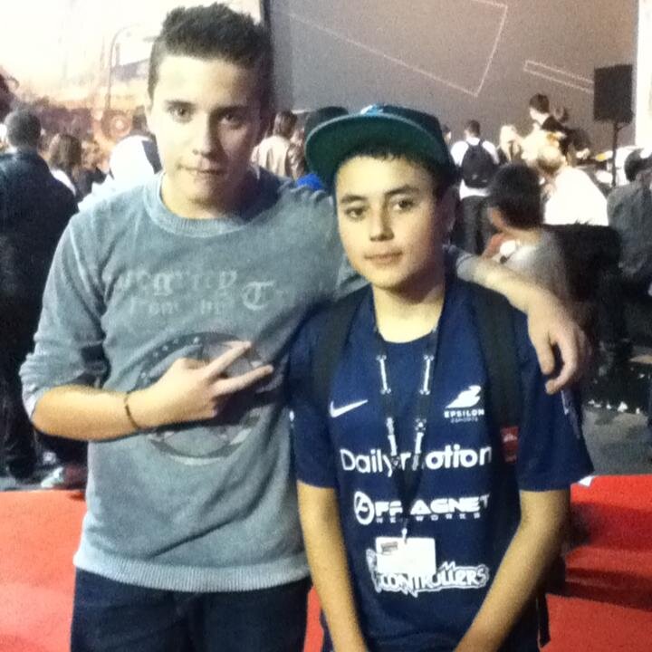 French COD player. 14yo. F/AR. XBX LIVE: eVolved LemmSy