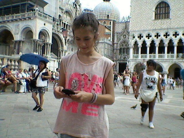 DenisaNeculai's profile picture. Amo i 1D e Tini Stoessel.Ho 13 anni