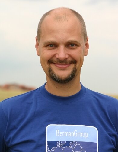 lvertGuy's profile picture. Копирайтера видать по текстам.