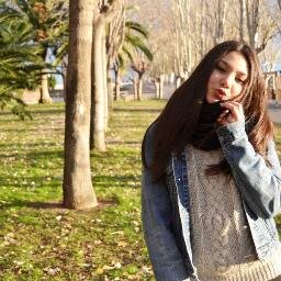 15 veranos. ALBA TE AMA.OCHO. Catarroja. Dime en que caricia nunca dada llegamos a este punto, en que kilometro empezo la distancia entre tu y yo.
