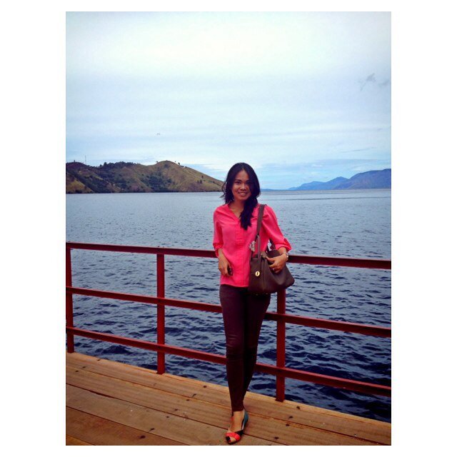 RikaaFebriani's profile picture. BANKER