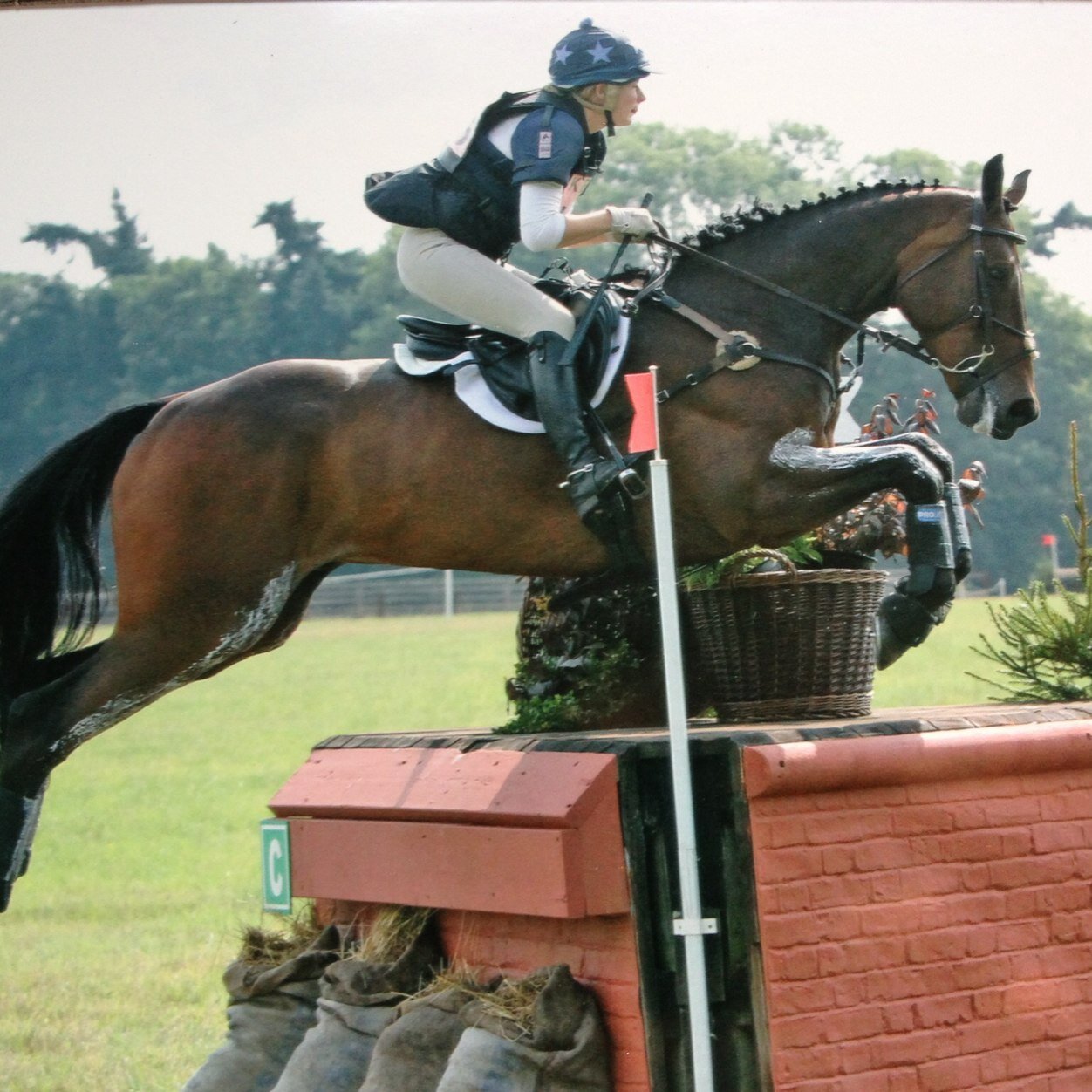 I am a commercial property lawyer at Penningtons Manches LLP in Oxford and spend most of my free time with my event horses in Newbury.