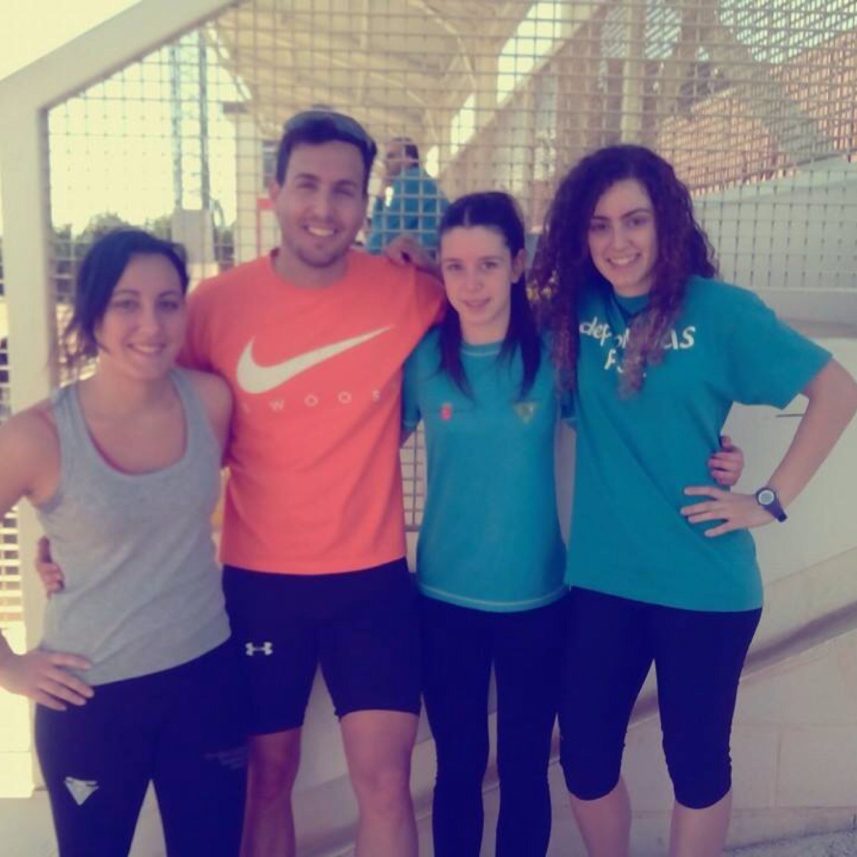 Licenciado en Ciencias de la Acividad Física y del Deporte en la UCAM Máster en formación del profesorado. Entrenador, atleta y juez. Escuela de Atletismo Ceuti