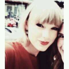 follow me on @HeyItsSwiftyy? :)