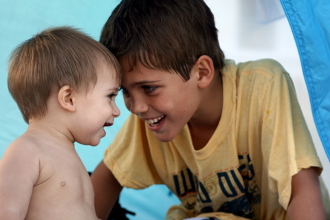 ourgrowingfam's profile picture. 