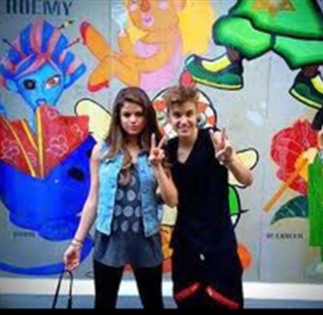 @justinbieber, 14March in Madrid.@selenagomez #ProudSelenator-Belieber. @JBJournalsOffic followed me 04/01/14, 23:23.