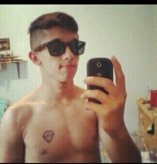...Simplesmente, sorria...positividade sempre          ☼                                                                                      @Guivezzaro