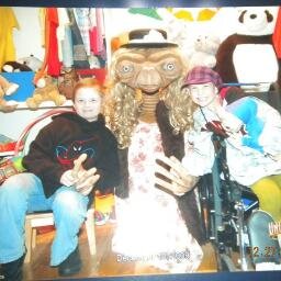 IM AM BLESSED I HAVE A GREAT HUSBAND AND 2 GREAT KIDS.ONE IS A 4 YR CANCER SURVIVOR SHE IS MY HERO.