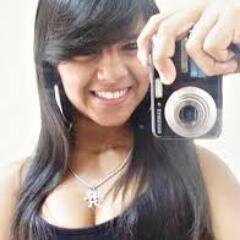 Sorrisoo Lindoo essa morena teem .'-' ♥
