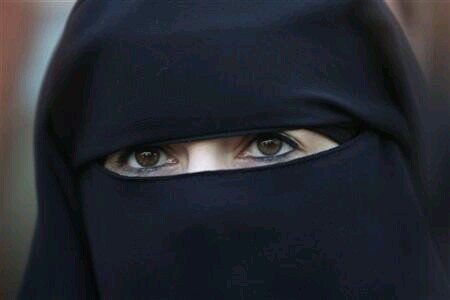 لعن الله الرافضة في كل مكان ....سيأتيكم يوم يا حزب الشيطان يا من قتلتم أعز الناس