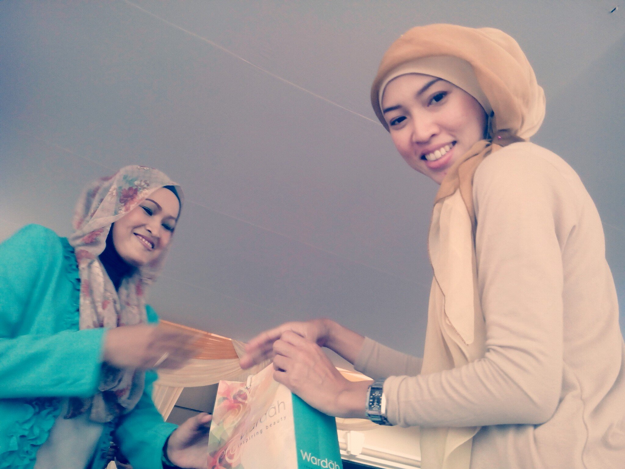 Do with ur heart™|I've got اَللّهُ|a mom, a wife with power of ♥|Humas Hijabsi|Owner ols mimi Bags|Sps.Mgr.Prudential»founder zero to Hero group