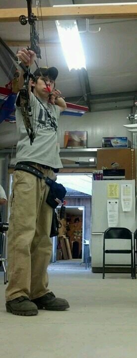 Charliearcher10's profile picture. no sky to high no sea to low. im a usat archery team member f 2014. thank everyone who's help me. shot strong!