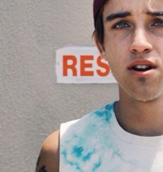Instagram - janoskians_r_babes . Jennette+Hollywood Ending+Mariam+Gina+luke&beau/5 follow .