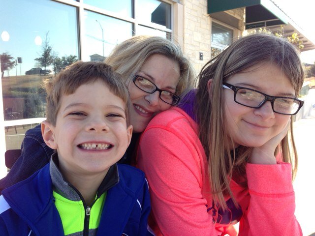 Wife, mother and avid music lover.  I love to travel and go to concerts.  Country music is my favorite!