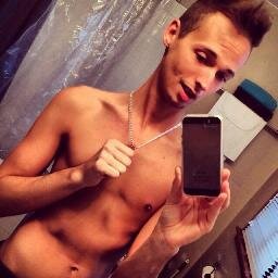 OhHayyyyyyyy's profile picture. Mon amour, sweet child of mine, you're divine.
Didn't anyone ever tell you, it's okay to shine?