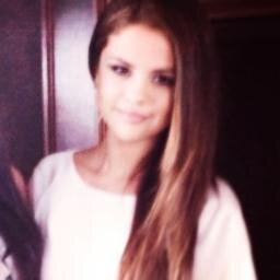 Free follow please follow @datsadele back :) thanks ily xx
