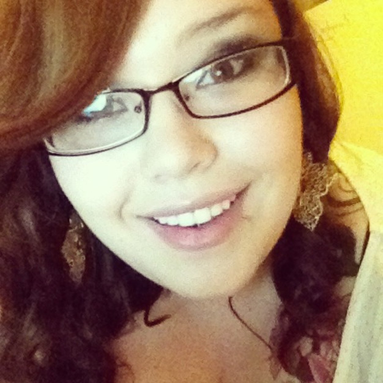 8Fizaria7's profile picture. I love Football, Shopping, Netflix, Music & Inspirational Quotes